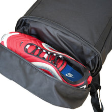 画像をギャラリービューアに読み込む, 46Lバックパック ブラック